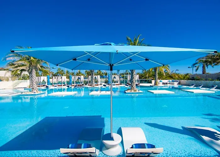 Palmilla Dunes! Luxury 3 Bed Lux Golf Cart! Holiday home
